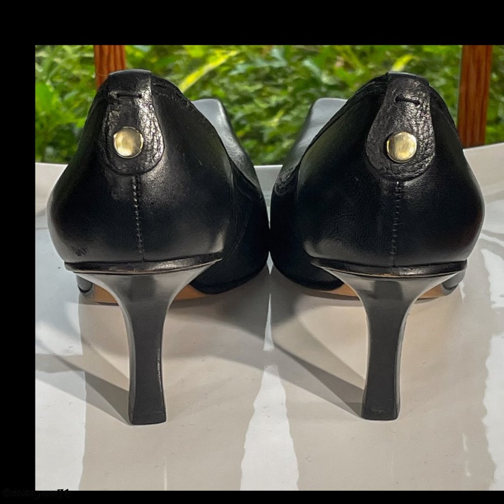 ⭐️HP⭐️VTG▪️ANTONIO MELANI▪️Dark Navy Gold Paneled Leather 'Mad Men' Heels - Picture 4 of 10